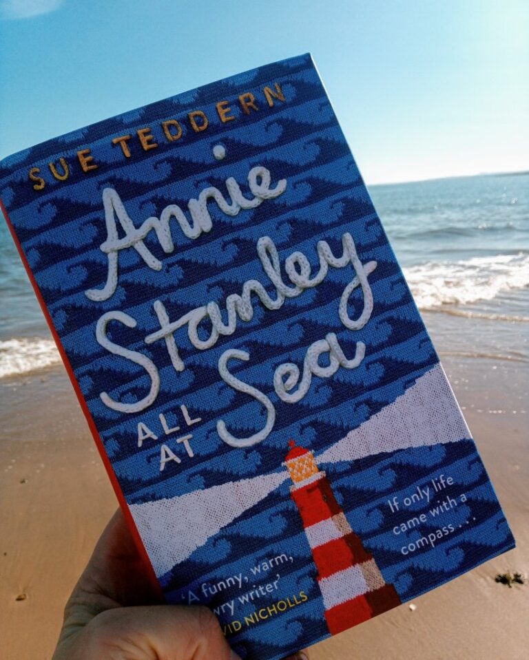 Annie Stanley All At Sea by Sue Teddern #bookreview @SueTeddern @MantleBooks