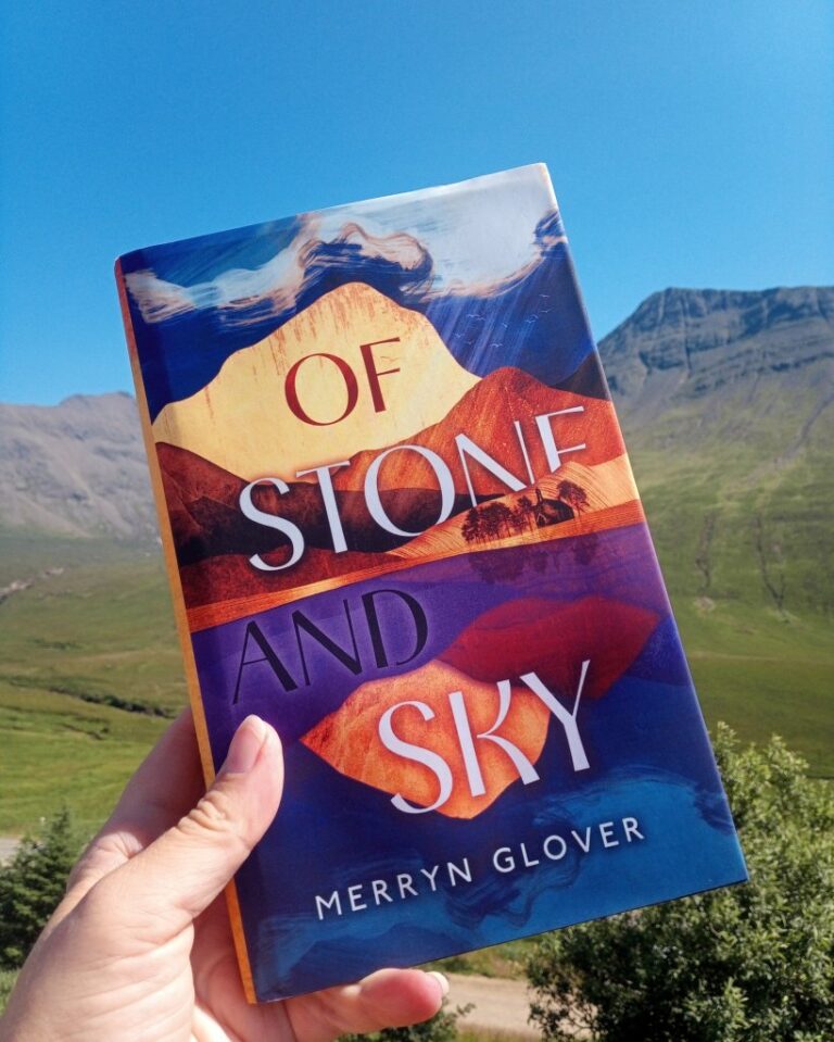 My #bookreview of the outstanding novel ‘Of Stone and Sky’ by Merryn Glover – @polygonbooks @MerrynGlover