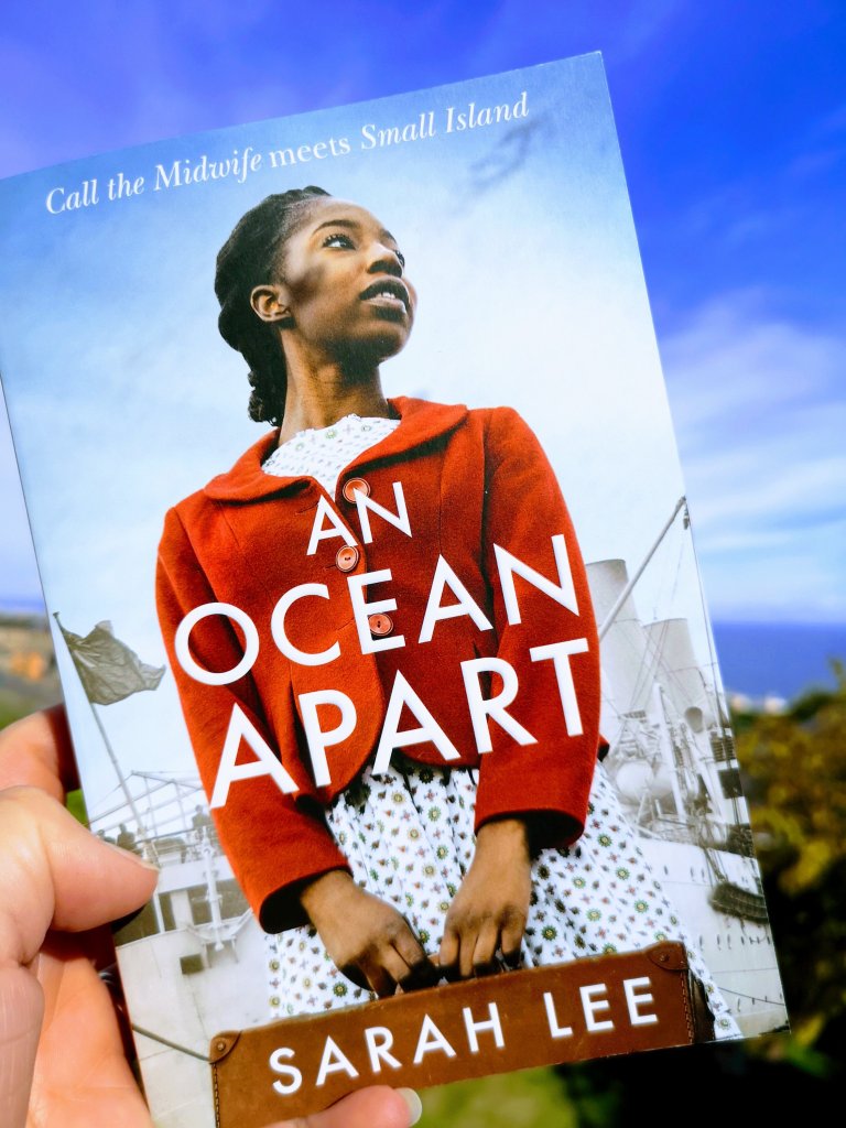 An Ocean Apart by Sarah Lee | #bookreview | @sarahleetravels @panmacmillan